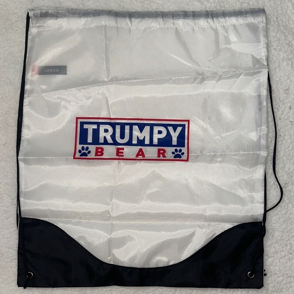 Trumpy Bear Drawstring Backpack Leeds White Black Cinch Bag 3005-32WH